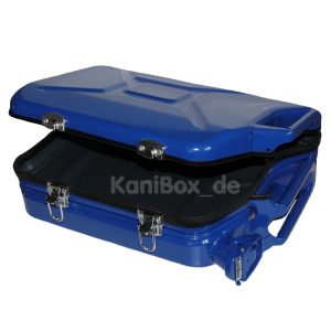 Trolley Case aus einem blauen Ersatzkanister