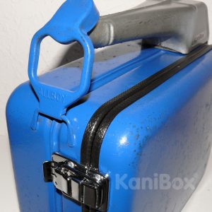 Unikat aus einem alten Allboy Benzinkanister als Kfz-Box handgefertigt – Bild 5