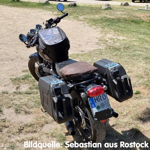 Triumph Motorrad mit KaniBox Seitenkoffer